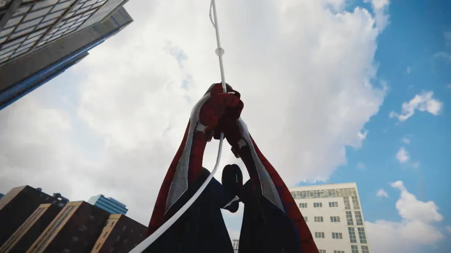 Marvel’s Spider-Man Player Creates Unique Way To See The Game From First-Person Perspective 