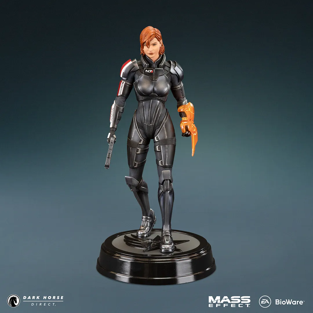Exclusive – Dark Horse Reveals New Mass Effect Commander Shepard Statues